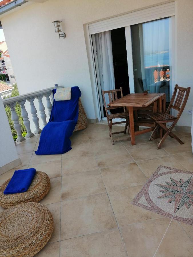 Apartmani Jureta Okrug Gornji Exterior foto