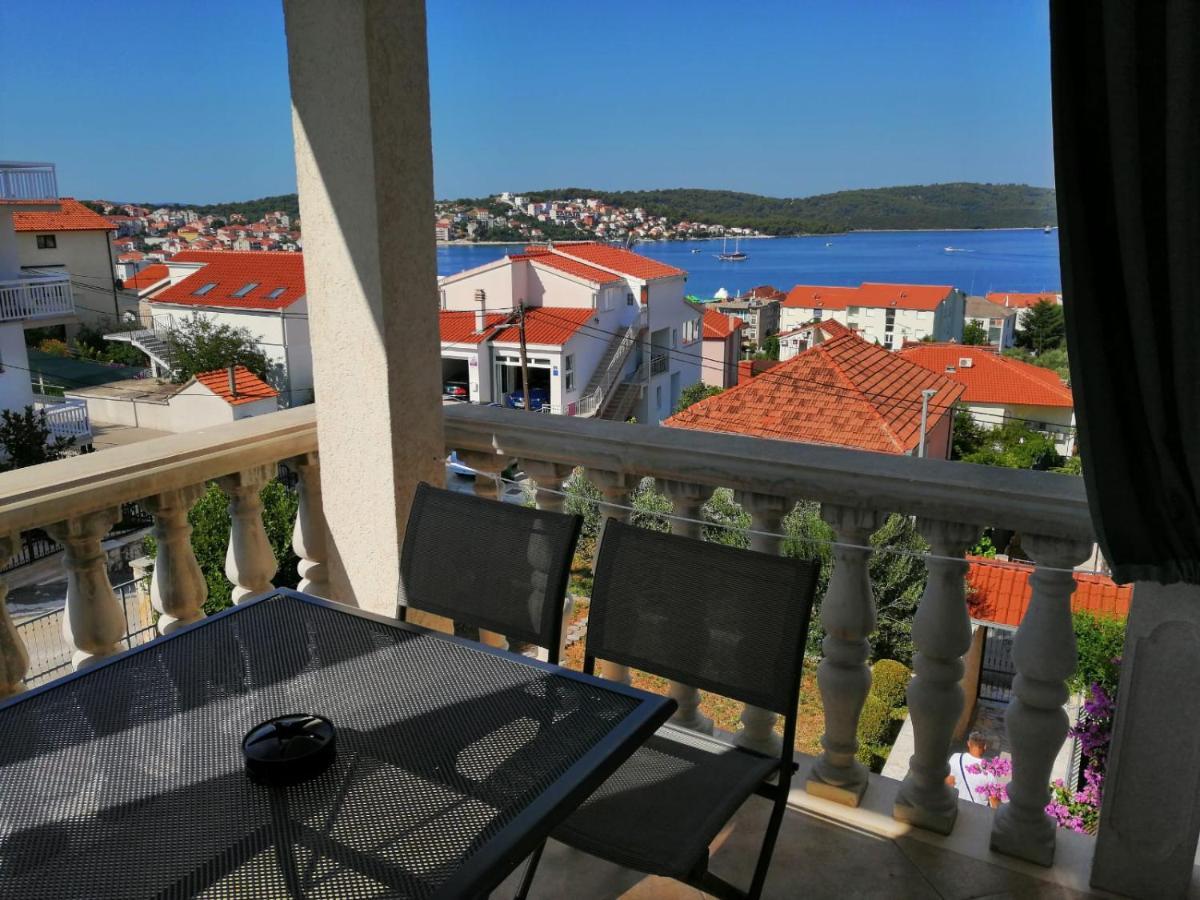 Apartmani Jureta Okrug Gornji Exterior foto