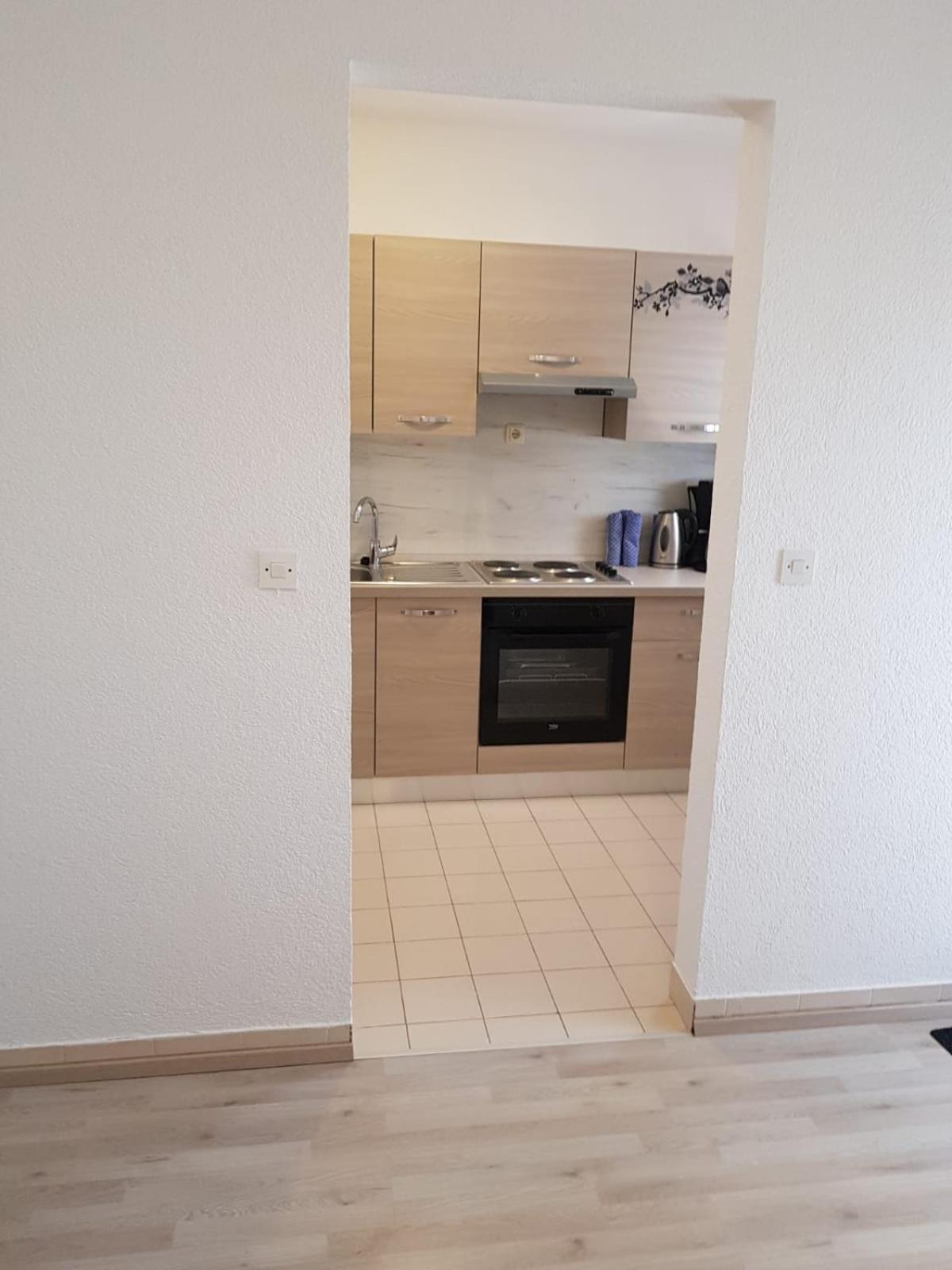 Apartmani Jureta Okrug Gornji Exterior foto