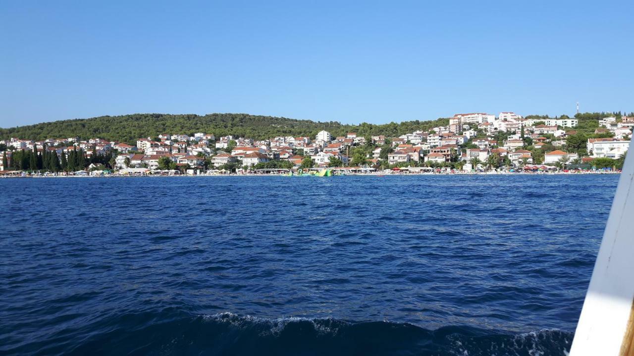 Apartmani Jureta Okrug Gornji Exterior foto